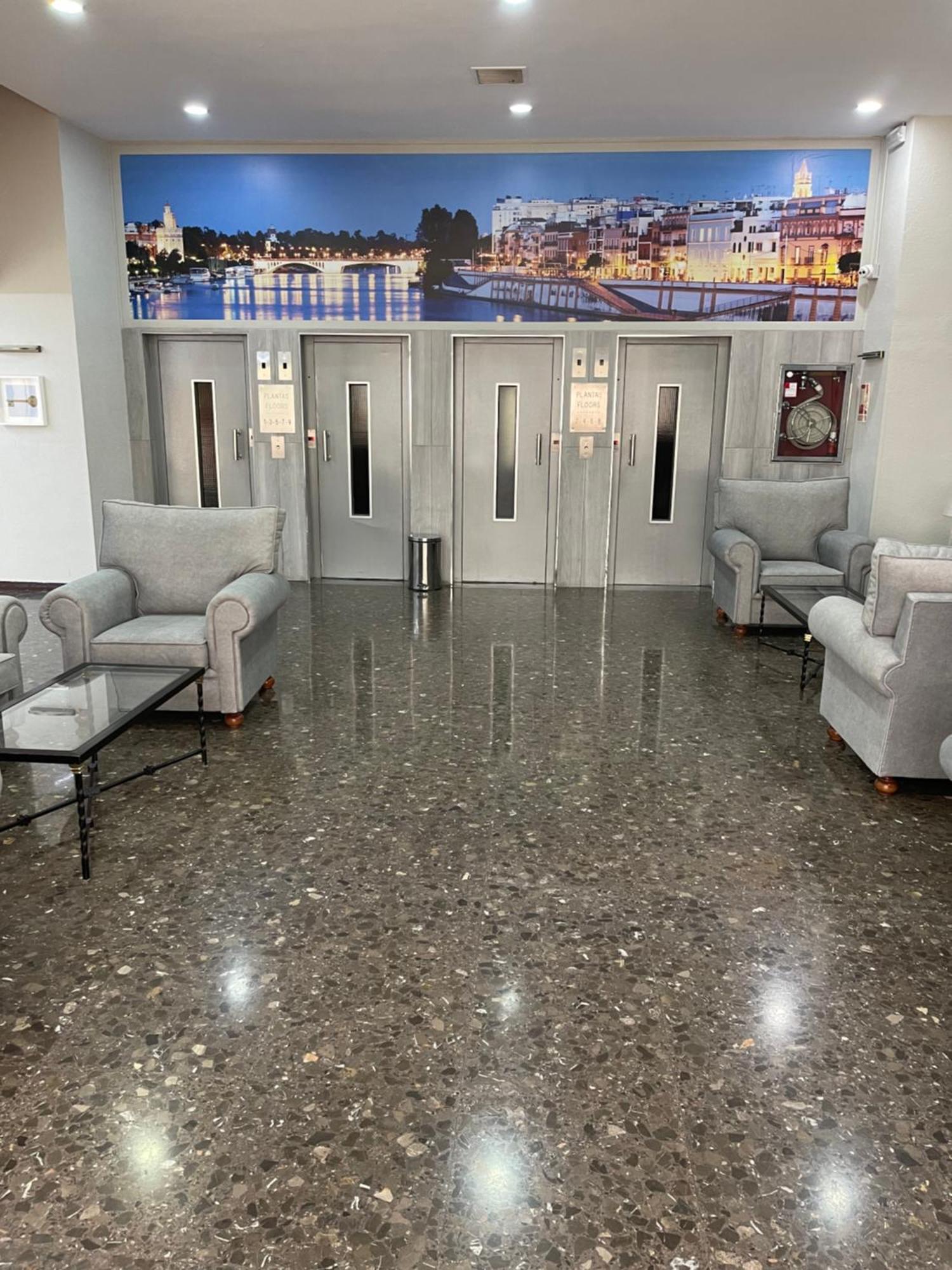 Resitur Luxury Suit 2 Севілья Екстер'єр фото